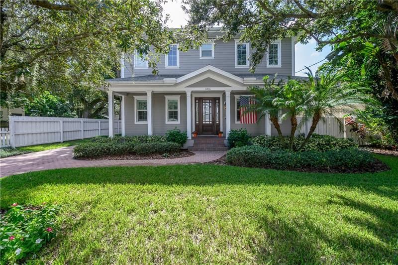 Recently Sold: $975,000 (4 beds, 4 baths, 3185 Square Feet)