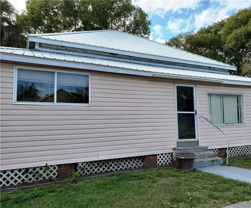 Recently Sold: $149,000 (0 beds, 0 baths, 1960 Square Feet)