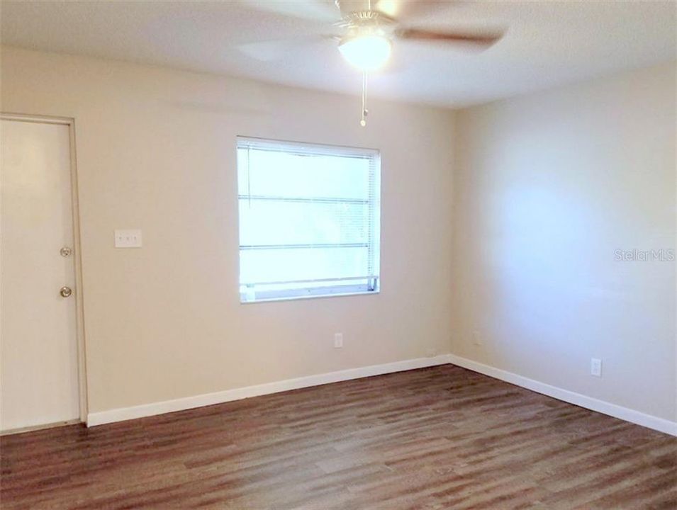 Recently Rented: $1,100 (2 beds, 1 baths, 750 Square Feet)