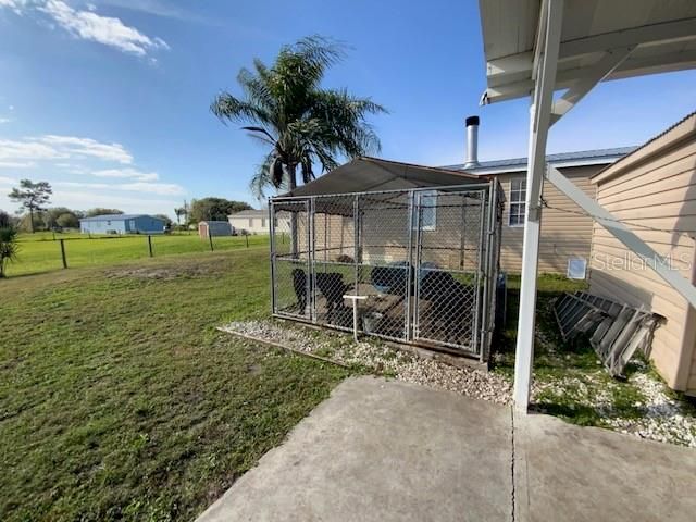 Recently Sold: $165,000 (3 beds, 2 baths, 1620 Square Feet)