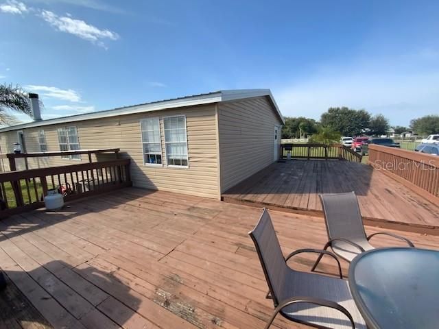 Recently Sold: $165,000 (3 beds, 2 baths, 1620 Square Feet)