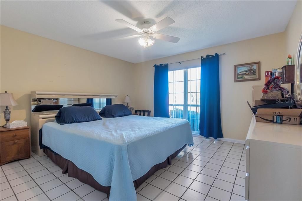 Recently Sold: $375,000 (3 beds, 2 baths, 2902 Square Feet)