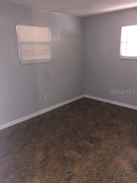 Recently Rented: $1,050 (2 beds, 1 baths, 672 Square Feet)