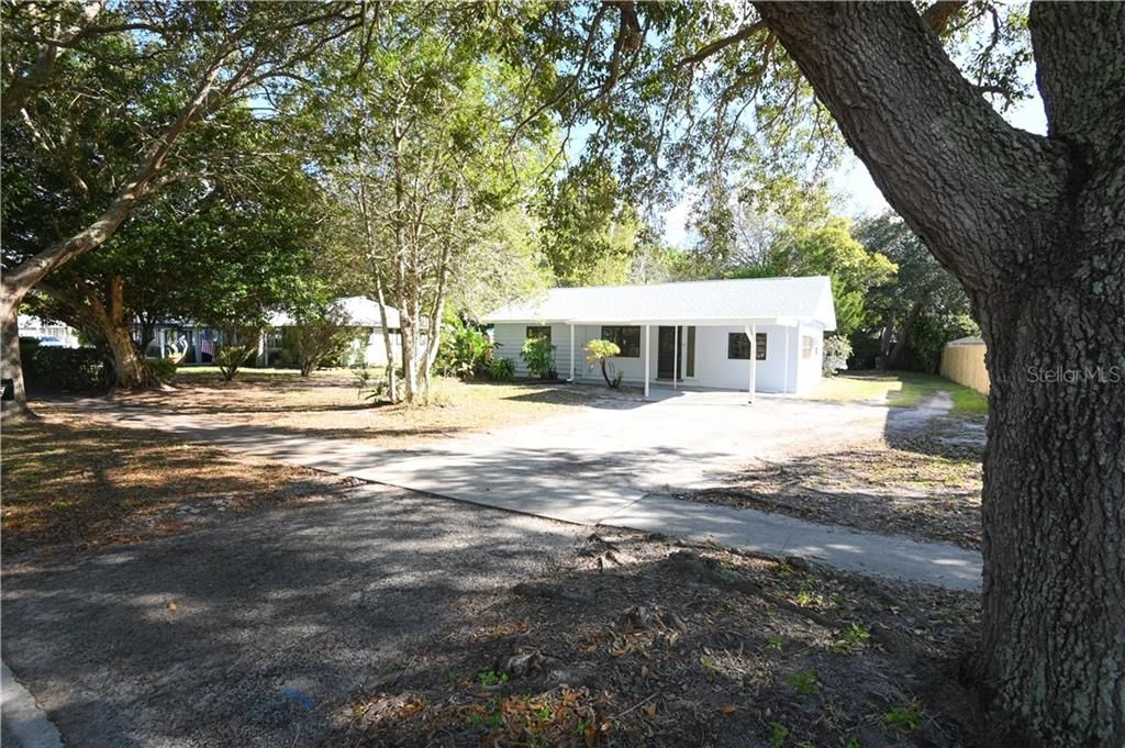 Front of the house with Freshly painted exterior