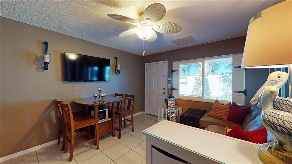 Recently Sold: $175,000 (1 beds, 1 baths, 393 Square Feet)