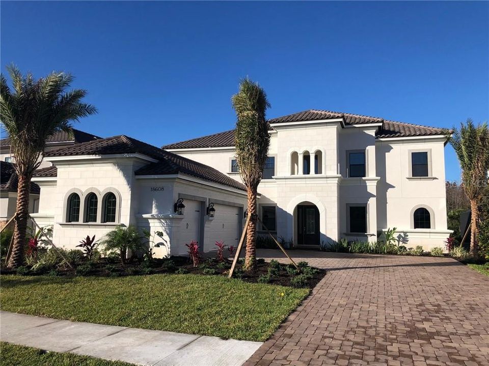 Recently Sold: $998,371 (6 beds, 6 baths, 5158 Square Feet)