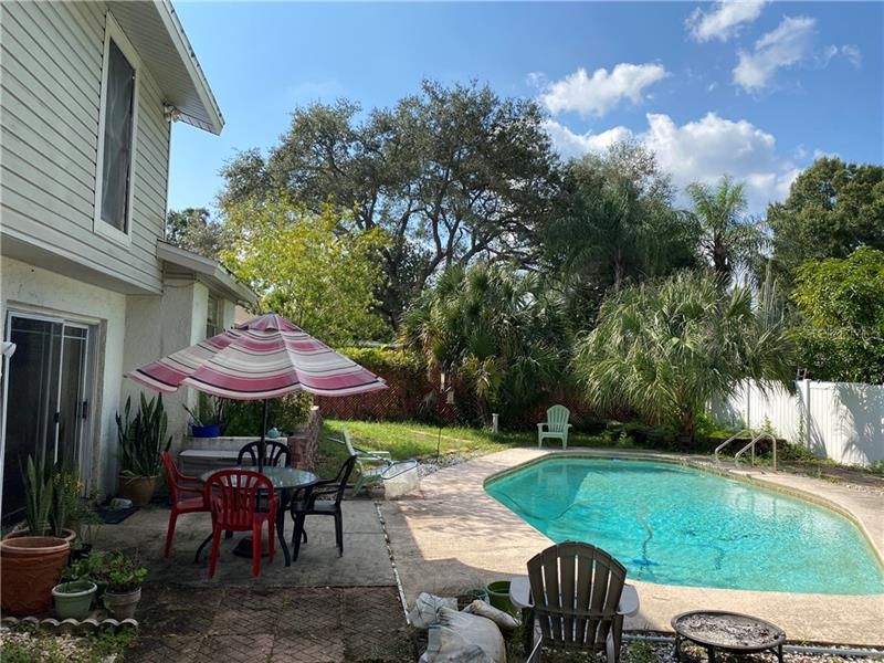 Recently Sold: $191,000 (4 beds, 2 baths, 2295 Square Feet)