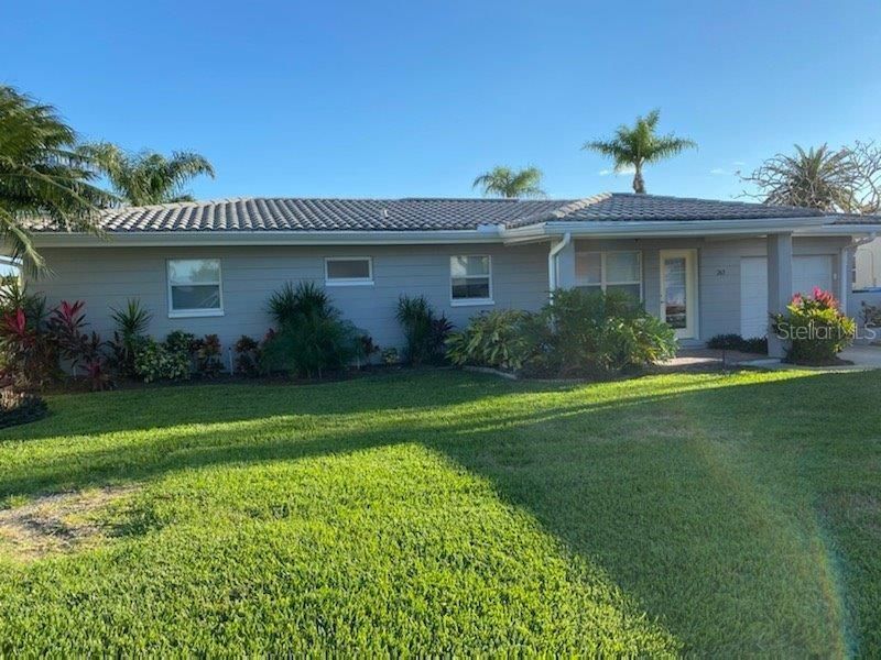Recently Sold: $717,000 (2 beds, 2 baths, 1377 Square Feet)