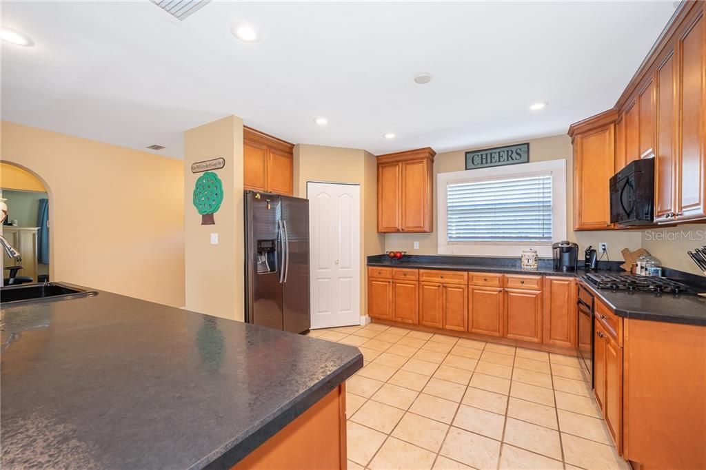 Recently Sold: $265,000 (2 beds, 2 baths, 1209 Square Feet)