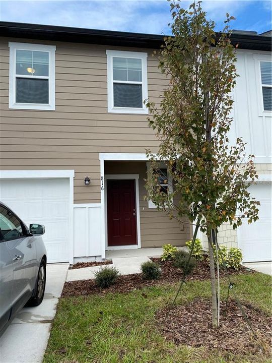 Recently Sold: $221,990 (3 beds, 2 baths, 1421 Square Feet)