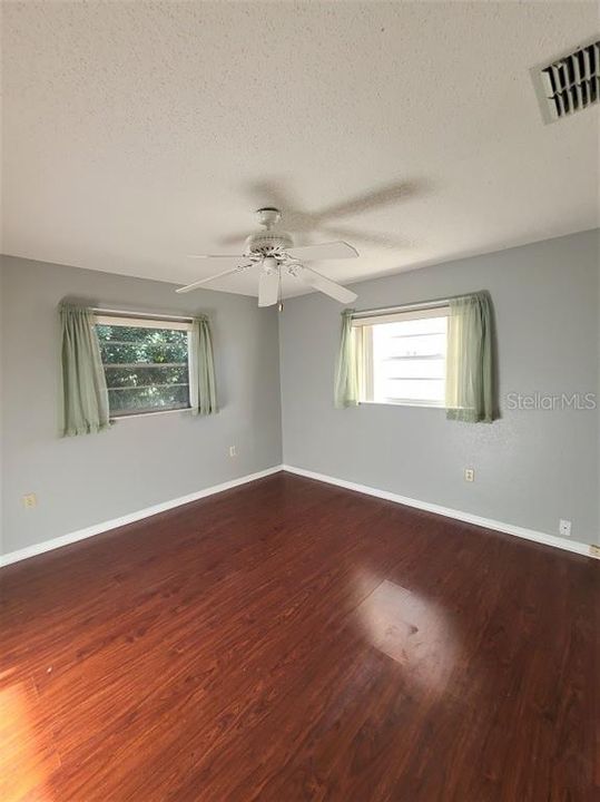 Recently Rented: $1,500 (3 beds, 2 baths, 1534 Square Feet)