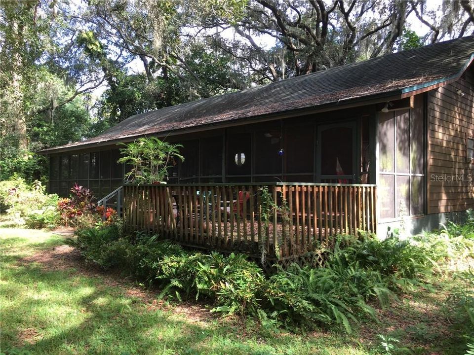 Recently Sold: $193,000 (2 beds, 2 baths, 1088 Square Feet)