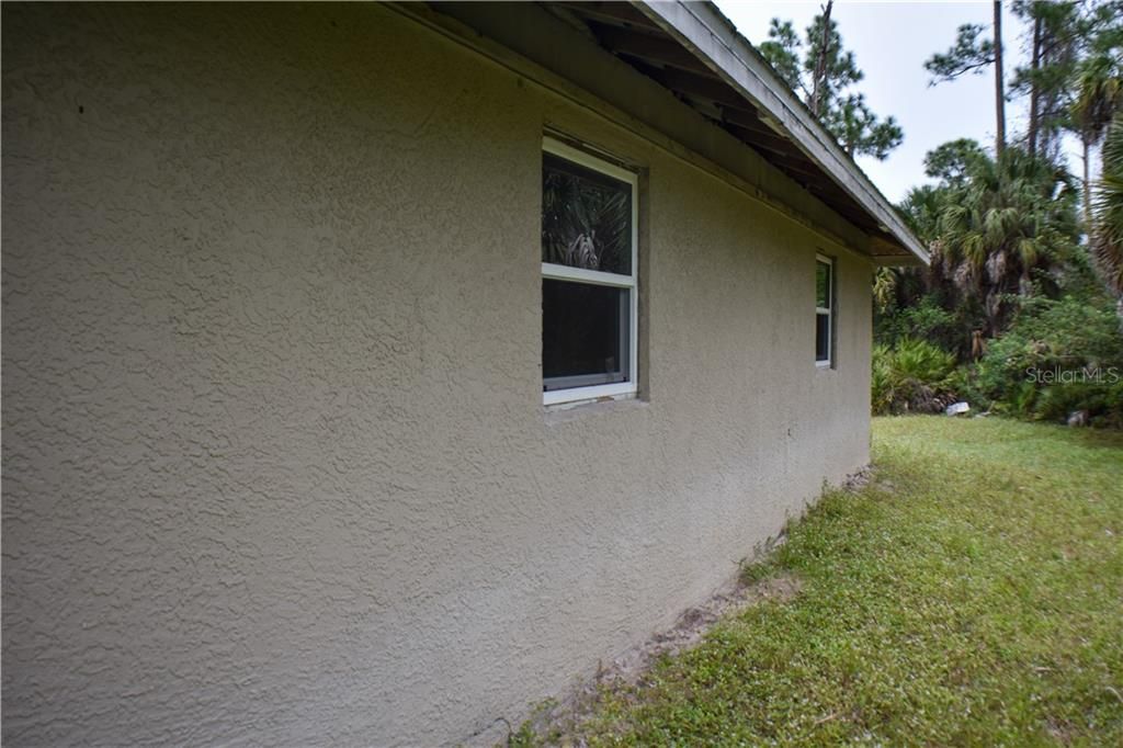 Recently Sold: $59,000 (3 beds, 2 baths, 1550 Square Feet)