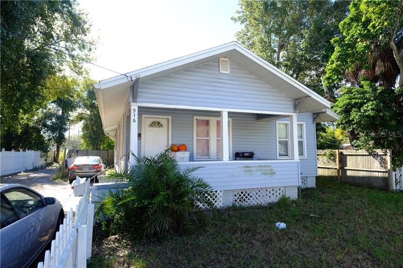 Recently Sold: $118,250 (3 beds, 1 baths, 816 Square Feet)