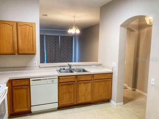 Recently Rented: $1,475 (2 beds, 2 baths, 1269 Square Feet)