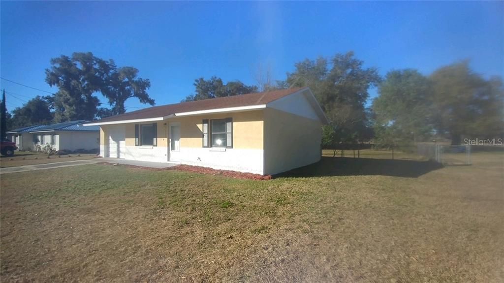 Recently Sold: $89,900 (2 beds, 1 baths, 840 Square Feet)