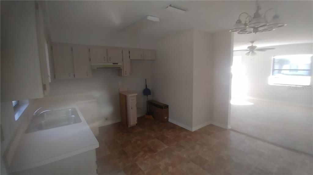 Recently Sold: $89,900 (2 beds, 1 baths, 840 Square Feet)