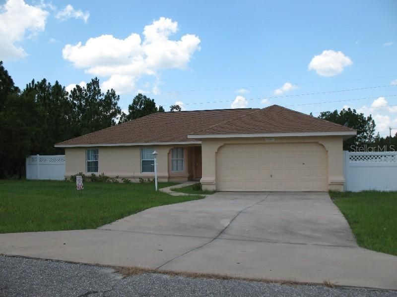 Recently Sold: $174,500 (3 beds, 2 baths, 1605 Square Feet)