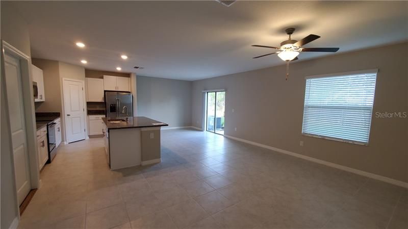 Recently Sold: $241,535 (4 beds, 2 baths, 1870 Square Feet)