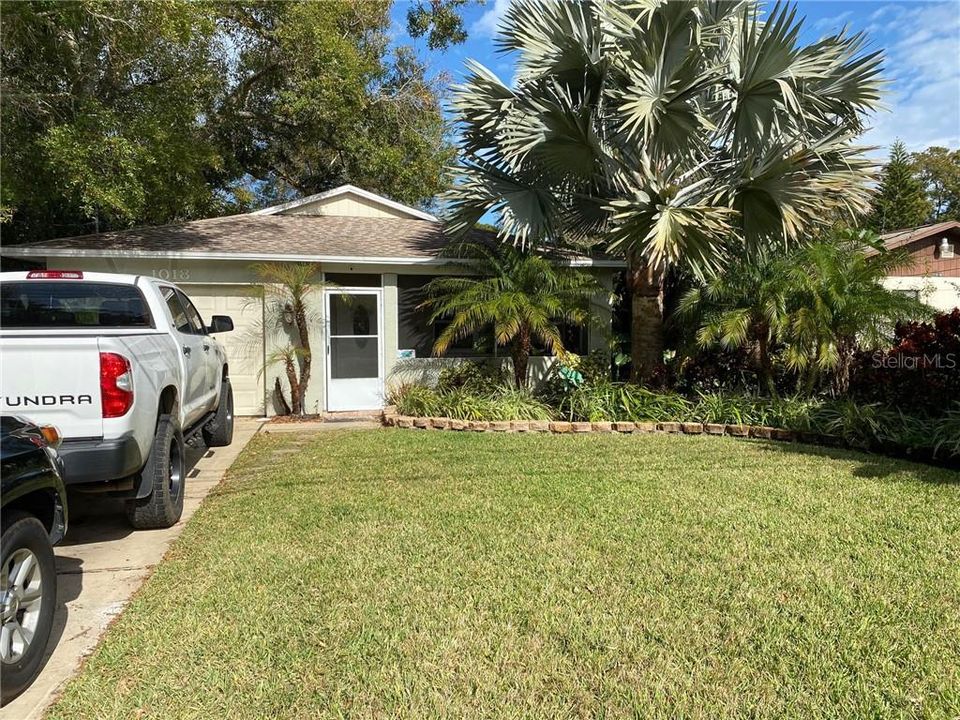 Recently Sold: $220,000 (3 beds, 2 baths, 1091 Square Feet)