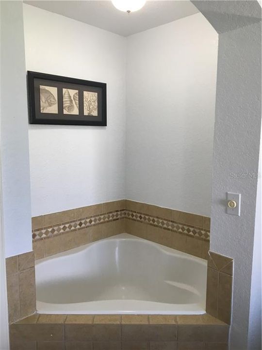 Недавно арендовано: $1,000 (1 спален, 1 ванн, 823 Квадратных фут)