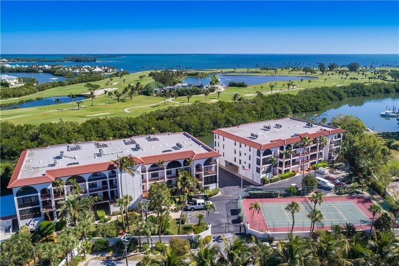 Recently Sold: $1,800,000 (3 beds, 2 baths, 1645 Square Feet)