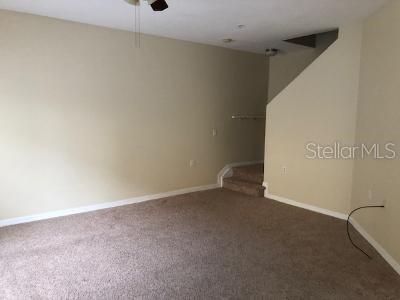 Recently Rented: $1,400 (3 beds, 2 baths, 1302 Square Feet)