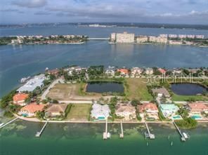 Recently Sold: $4,200,000 (4 beds, 4 baths, 5587 Square Feet)