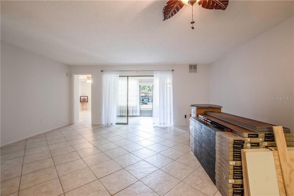 Recently Sold: $115,000 (2 beds, 2 baths, 1232 Square Feet)