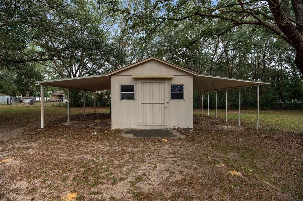 Recently Sold: $124,900 (3 beds, 2 baths, 1454 Square Feet)