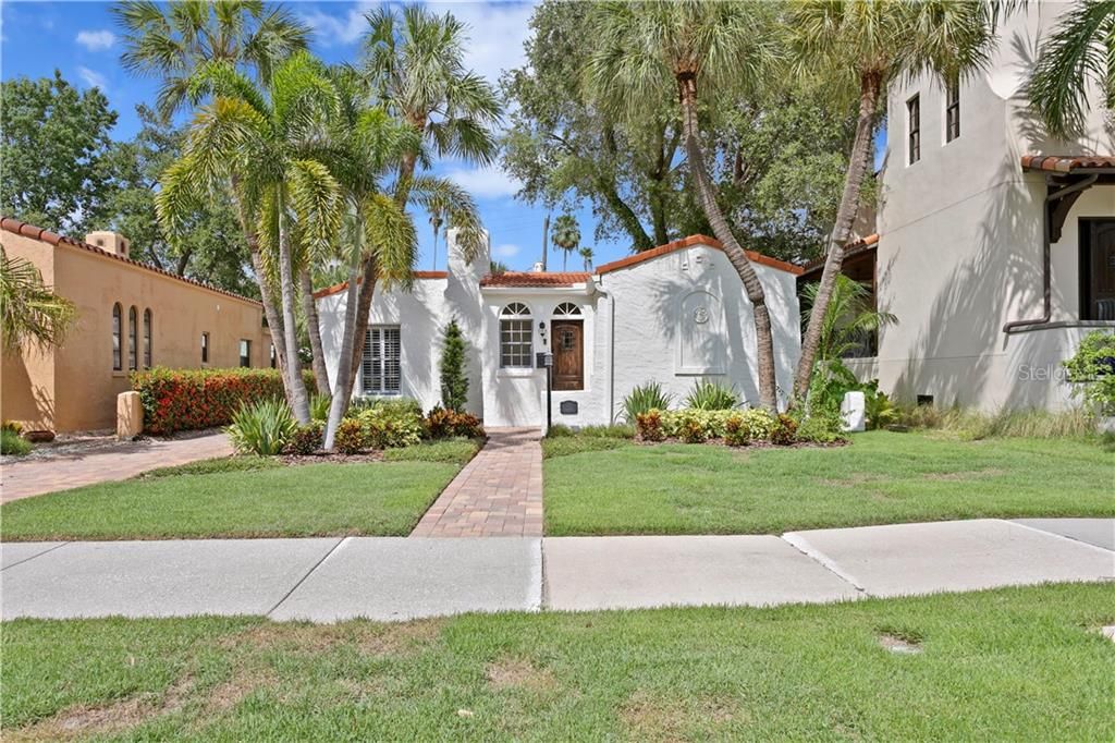 Recently Sold: $649,000 (3 beds, 2 baths, 1655 Square Feet)