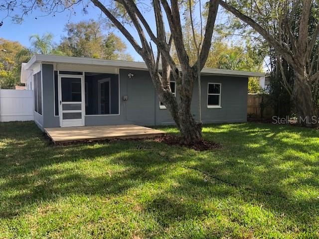 Recently Sold: $259,000 (3 beds, 1 baths, 1196 Square Feet)