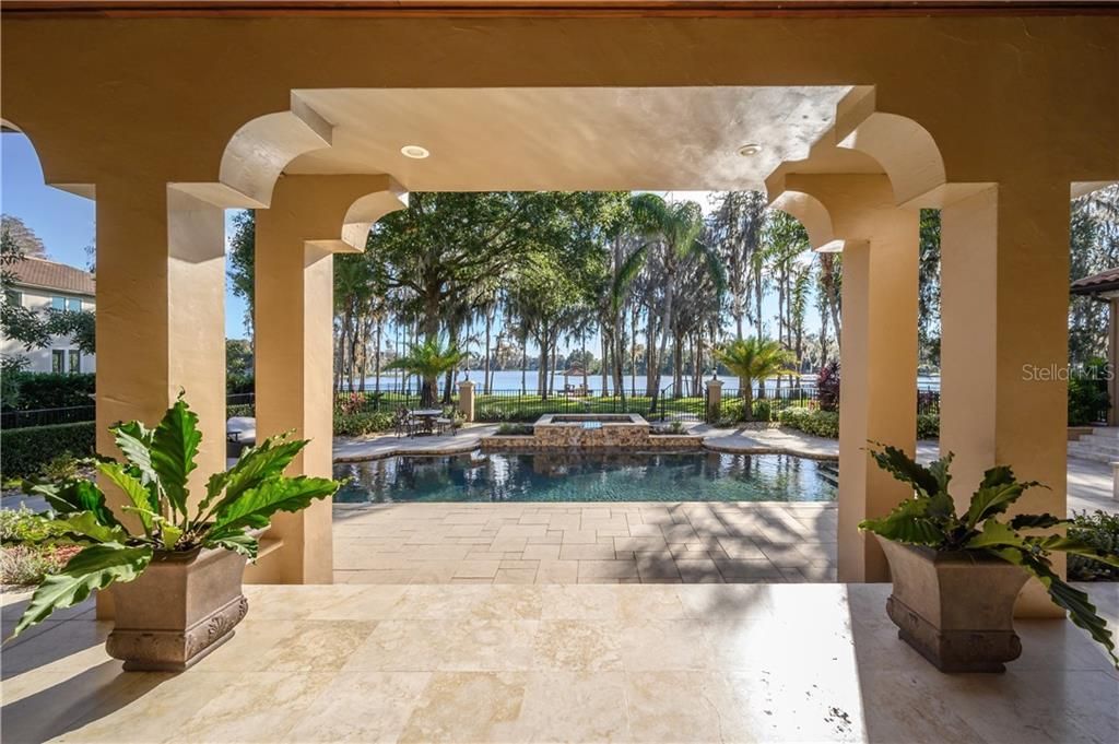 Recently Sold: $2,500,000 (4 beds, 5 baths, 6287 Square Feet)