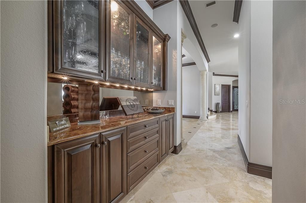 Recently Sold: $2,500,000 (4 beds, 5 baths, 6287 Square Feet)