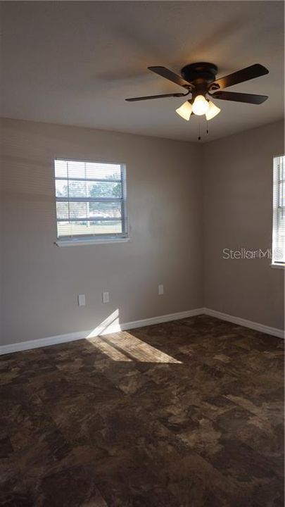 Recently Rented: $975 (2 beds, 1 baths, 728 Square Feet)
