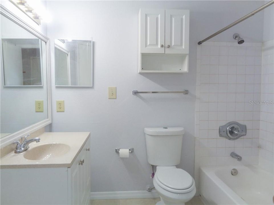 Недавно арендовано: $1,050 (1 спален, 1 ванн, 868 Квадратных фут)