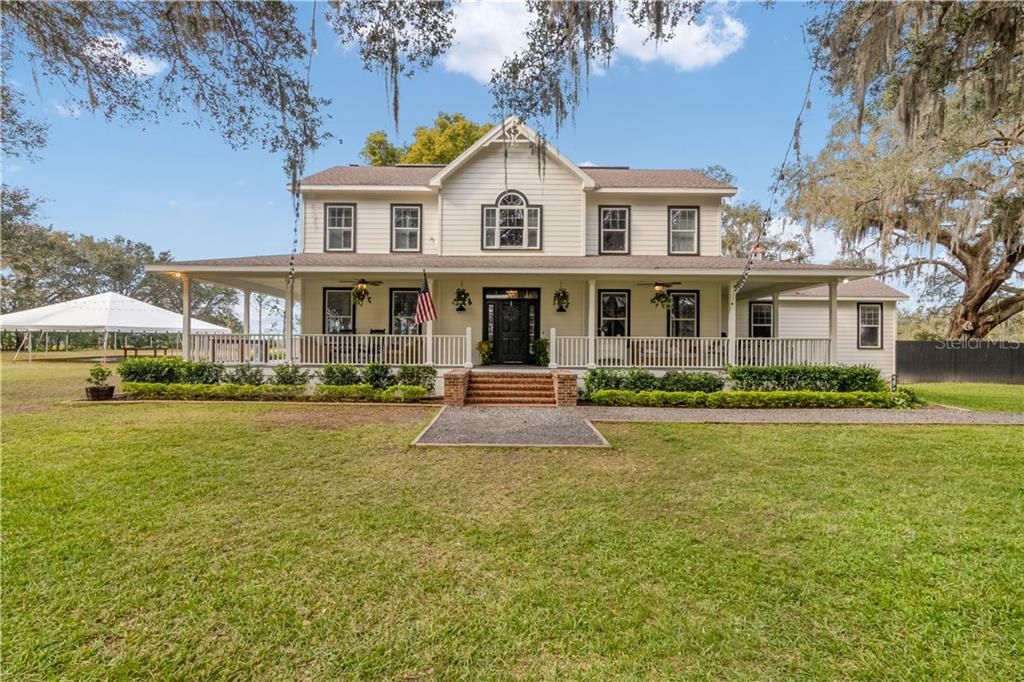 Recently Sold: $1,300,000 (4 beds, 3 baths, 5551 Square Feet)