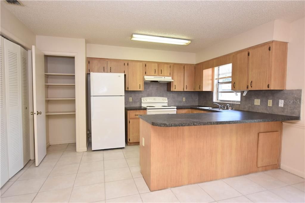 Recently Rented: $975 (2 beds, 2 baths, 1020 Square Feet)