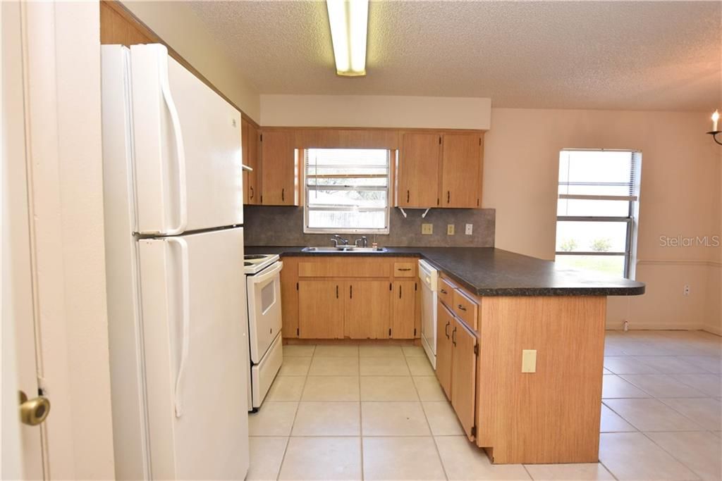 Recently Rented: $975 (2 beds, 2 baths, 1020 Square Feet)