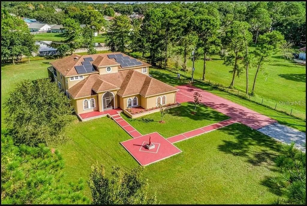 Недавно продано: $699,000 (6 спален, 3 ванн, 3676 Квадратных фут)