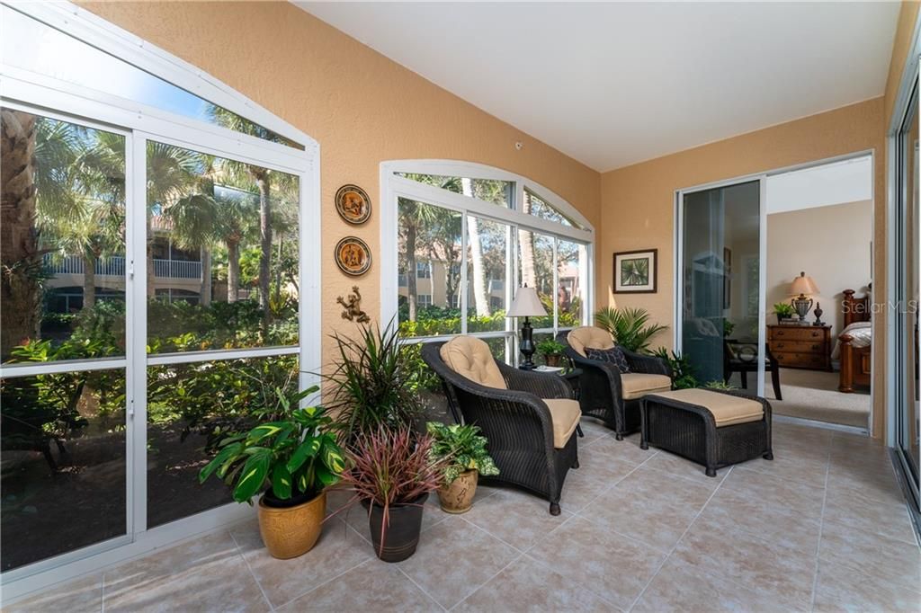 Recently Sold: $325,000 (3 beds, 2 baths, 1755 Square Feet)