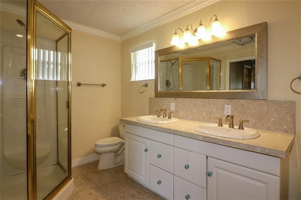 Недавно арендовано: $2,400 (3 спален, 2 ванн, 2174 Квадратных фут)