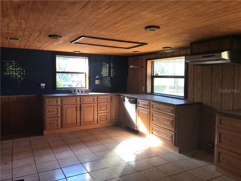 Vendido Recientemente: $145,000 (2 camas, 1 baños, 1134 Pies cuadrados)