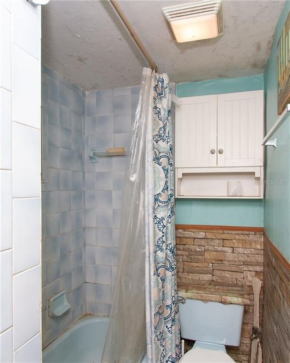 最近售出: $119,900 (2 贝兹, 1 浴室, 1386 平方英尺)