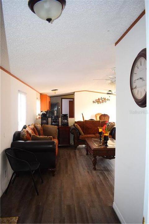 Recently Sold: $105,000 (2 beds, 2 baths, 868 Square Feet)