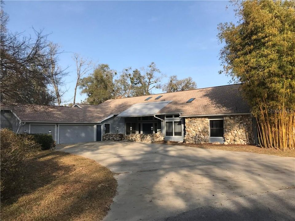 Recently Sold: $659,000 (4 beds, 3 baths, 3897 Square Feet)