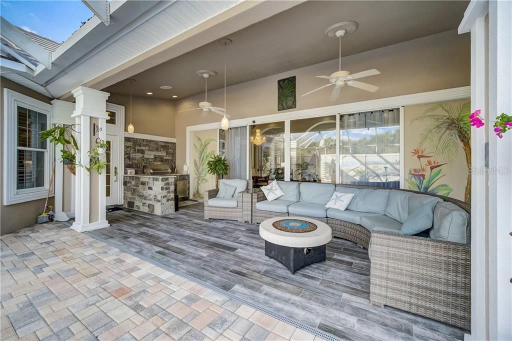 Recently Sold: $1,200,000 (3 beds, 3 baths, 3198 Square Feet)