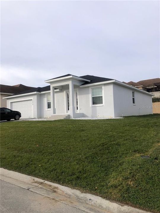 Recently Sold: $270,000 (3 beds, 2 baths, 2400 Square Feet)