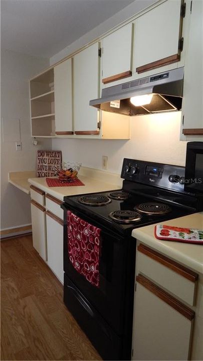 Recently Rented: $899 (1 beds, 1 baths, 580 Square Feet)