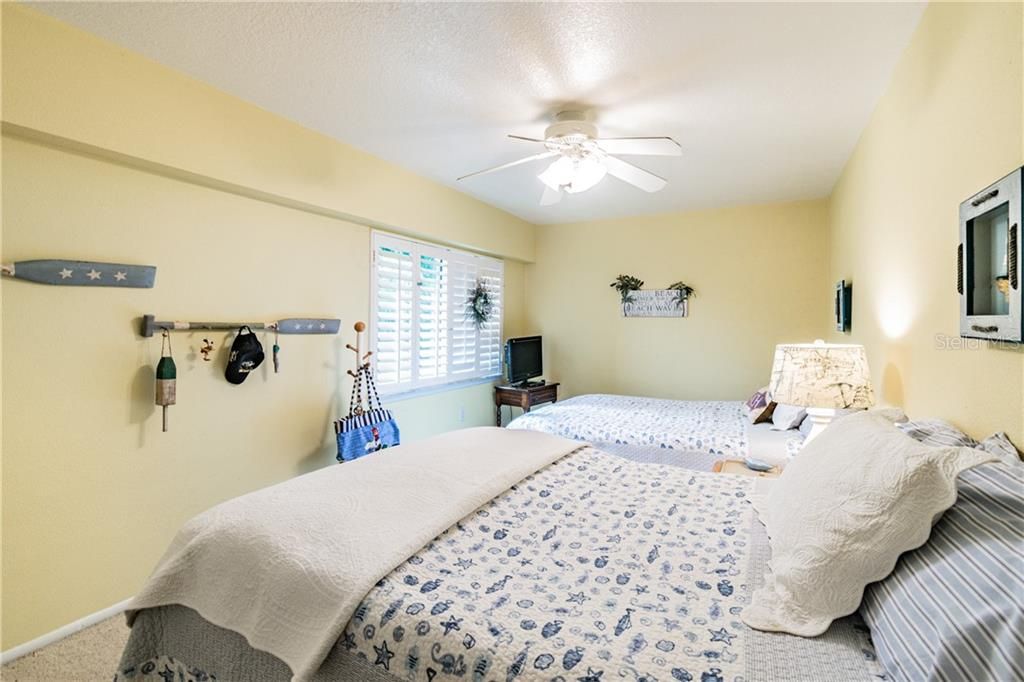 Recently Sold: $469,900 (2 beds, 2 baths, 1750 Square Feet)